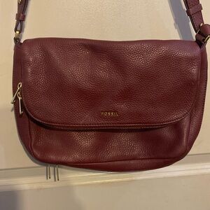 Fossil Preston Maroon Burgundy Leather Crossbody Flap Shoulder Purse ZB5873 Euc
